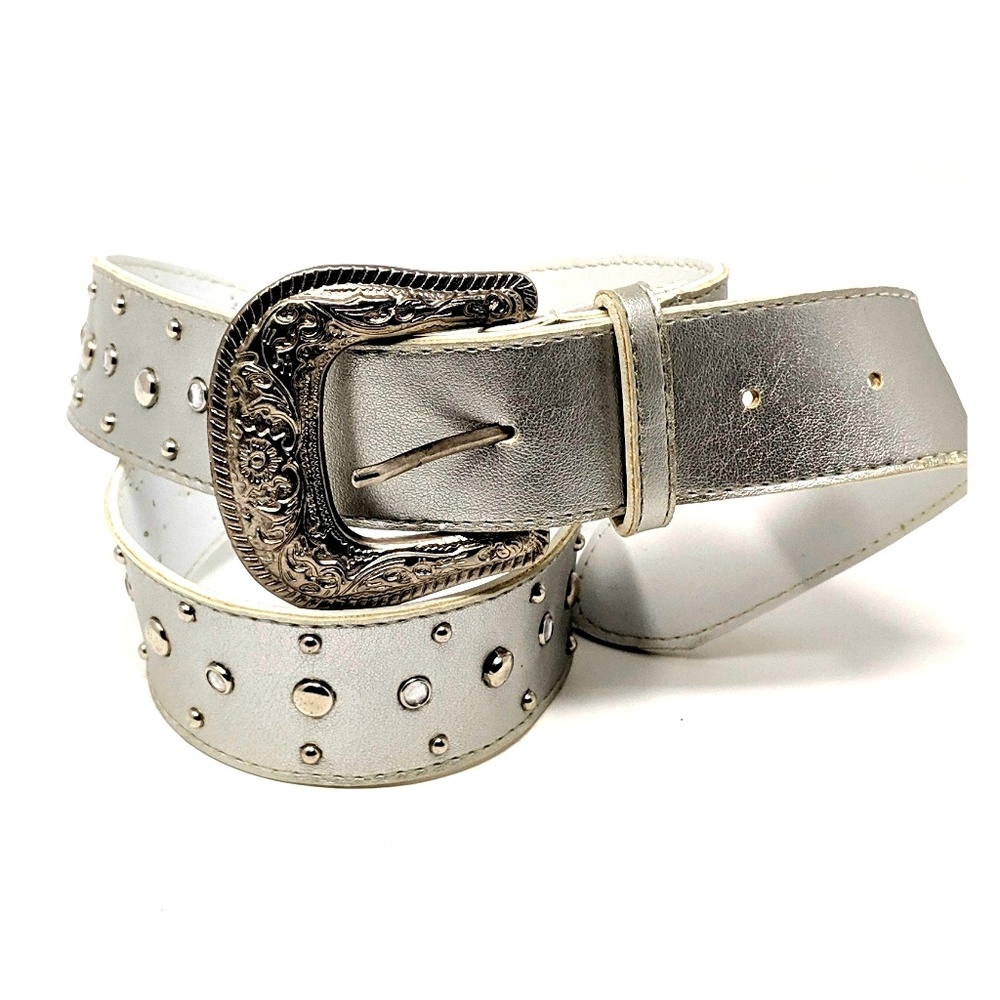 EUC ~ SILVER STUDDED VEGAN LEATHER BELT